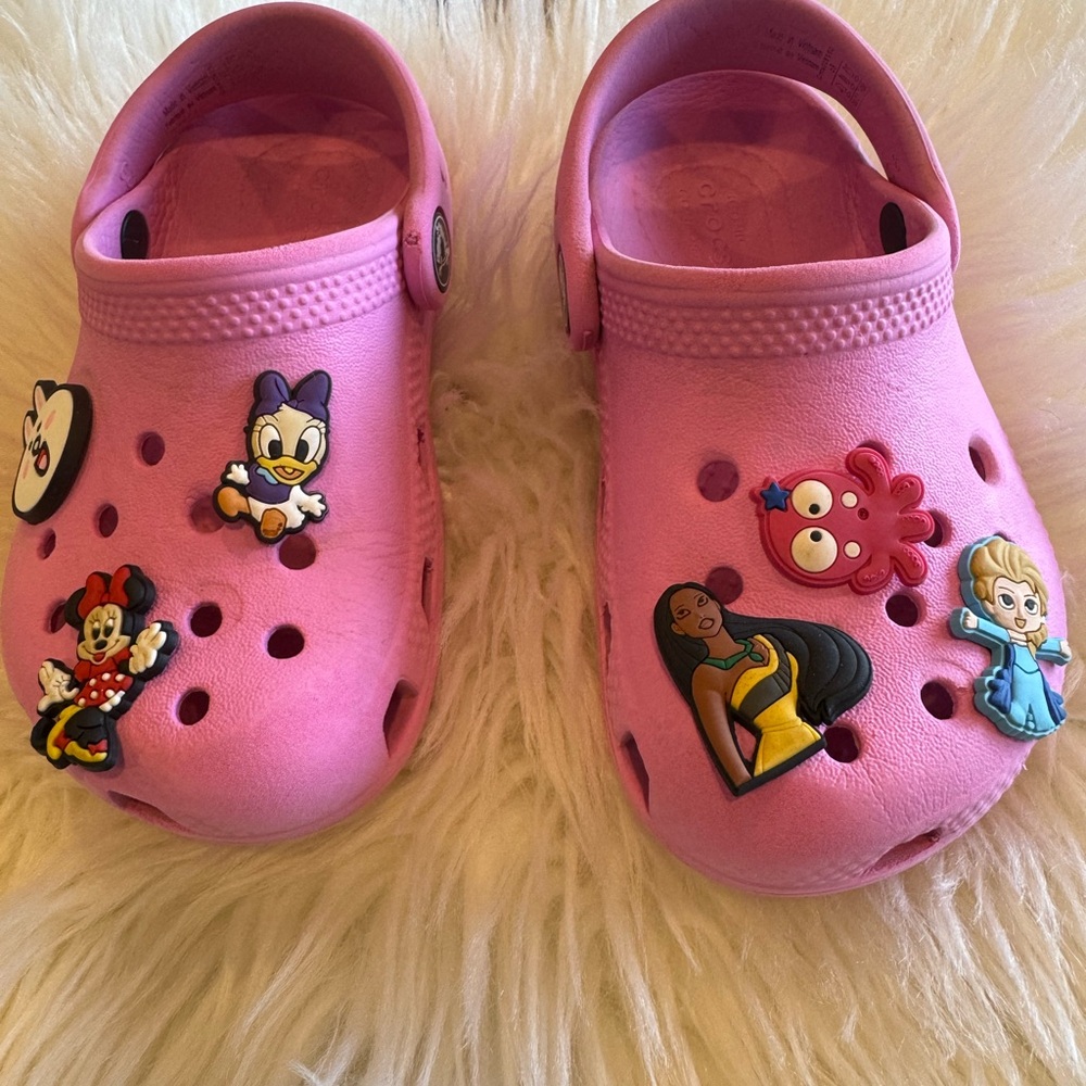 CROCS Pink Slippers with Ventilation and Rotatable Strap